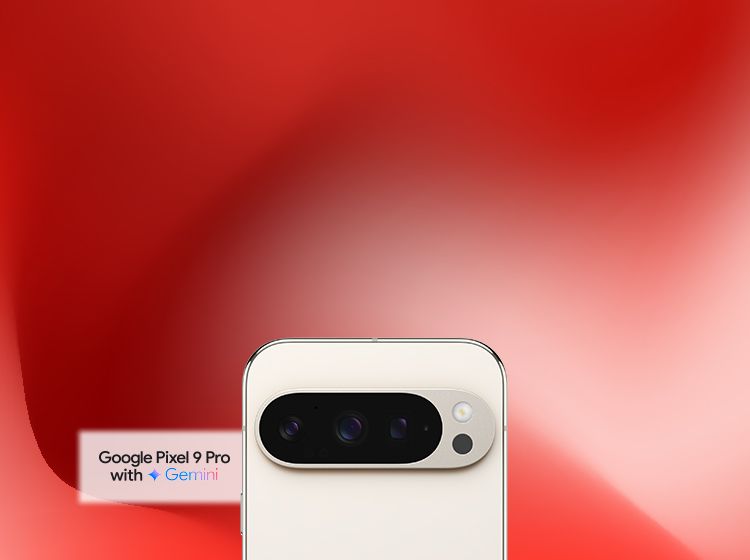 Google Pixel 9 Smartphone in Weiss vor rotem Hintergrund